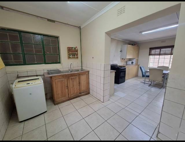 3 BEDROOM HOUSE FOR SALE IN THREE RIVERS